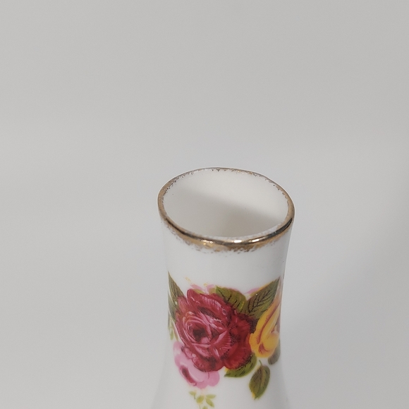 Cottage Rose Floral Fine Bone China Small Bud Aase - Picture 6 of 8